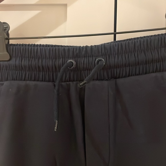 Boys GAP cargo joggers - Picture 2 of 5